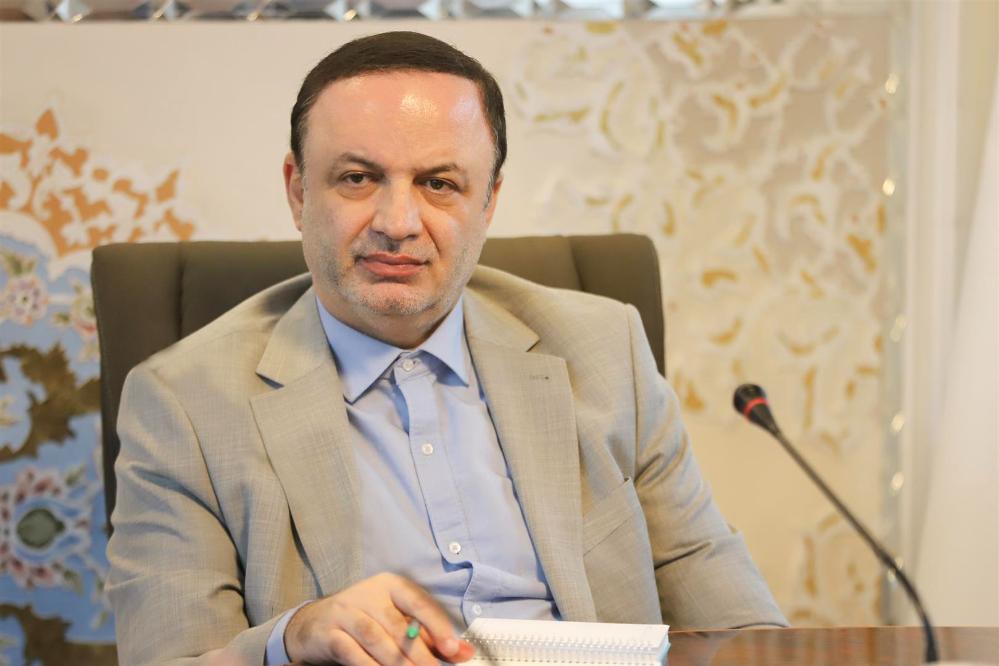 دبیر گیلانی شورای عالی مناطق آزاد برکنار شد.