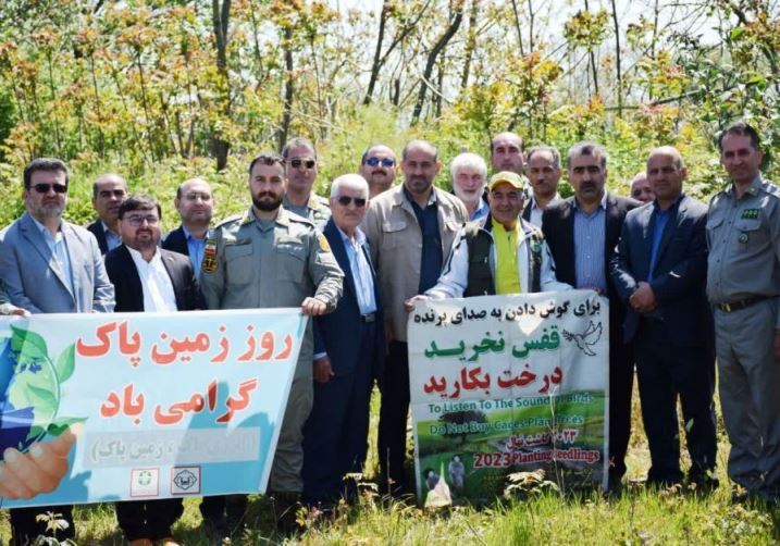 کاشت نهال به مناسبت روز زمین پاک در پناهگاه حیات وحش لوندویل آستارا