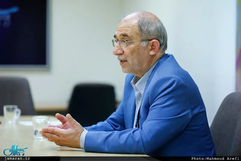 سردار علایی: ۲۷ ناو هواپیمابر ثابت در خلیج فارس داریم