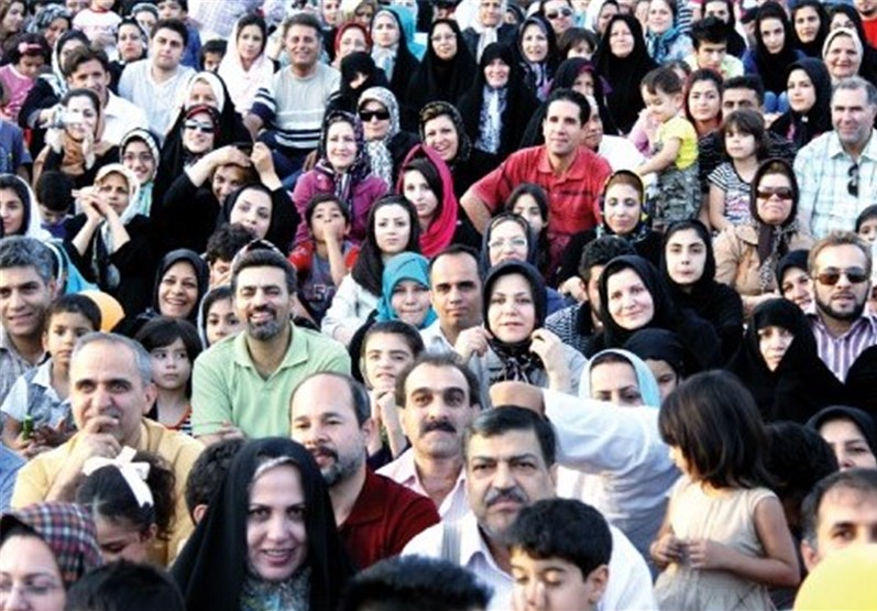 جمعیت ایران از ۸۶.۵ میلیون نفر گذشت/ زنان ایران از ۶ فرزند در گذشته به یک فرزند رسیده اند