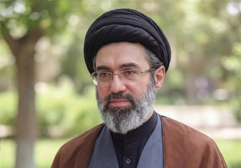 رهبر انقلاب: باید گریبان جنایتکاران جنگی میناب و لامِرد در محاکم قضائی داخلی و بین المللی گرفته شود