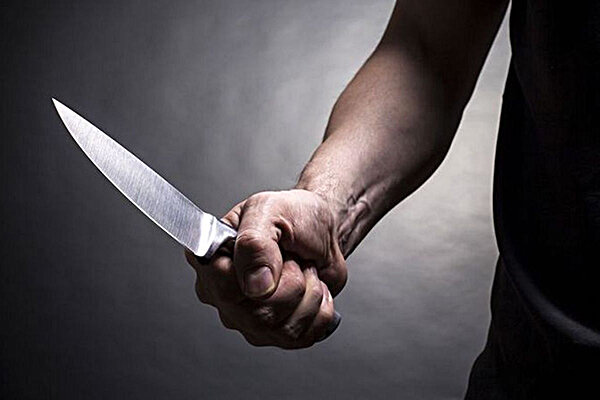 عکس لحظه قتل جوان دانشجو با چاقوی همکار18 ساله اش