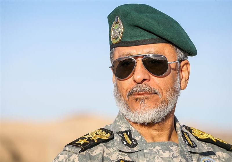 معاون هماهنگ‌کننده ارتش: بدون اجازه ایران هیچ تحرکی در تنگه هرمز انجام نمی‌شود / نیروی دریایی ارتش شرق تنگه هرمز، شمال اقیانوس هند و دریای عمان را تحت کنترل کامل دارد