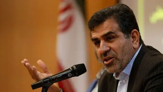 انتقاد از تصمیم دولت درباره ساماندهی نیروهای شرکتی/ پزشکیان ورود کند