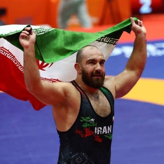 طلای چهاردهم ضرب شد؛ تاج‌گذاری زارع در سرزمین آفتاب