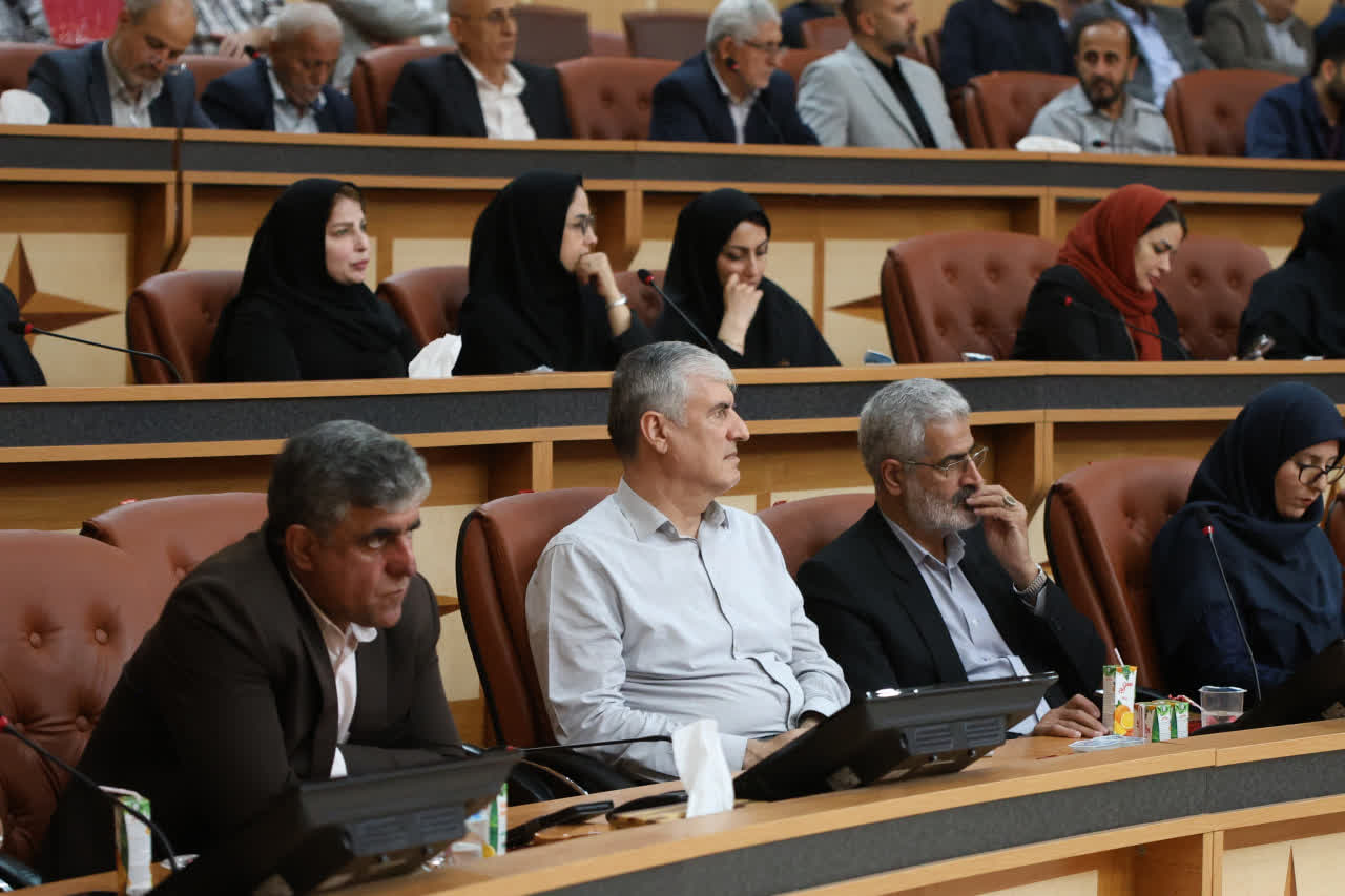 سفر رئیس‌جمهور در شهریور ماه به گیلان /صدای واحد گیلان، پشتوانه تحقق مطالبات استان از دولت است=عکس
