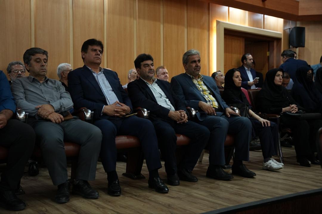 سفر رئیس‌جمهور در شهریور ماه به گیلان /صدای واحد گیلان، پشتوانه تحقق مطالبات استان از دولت است=عکس