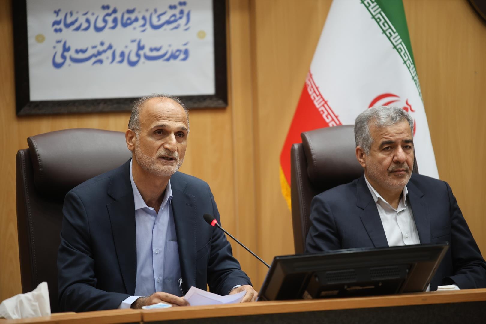 ۱۰۰ هزار نیروی دولتی، ظرفیتی بزرگ برای توسعه گیلان/ روش‌های گزینش متناسب با شرایط روزآمد شود+تصویر