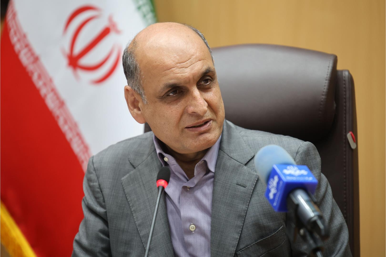 ۱۰۰ هزار نیروی دولتی، ظرفیتی بزرگ برای توسعه گیلان/ روش‌های گزینش متناسب با شرایط روزآمد شود+تصویر