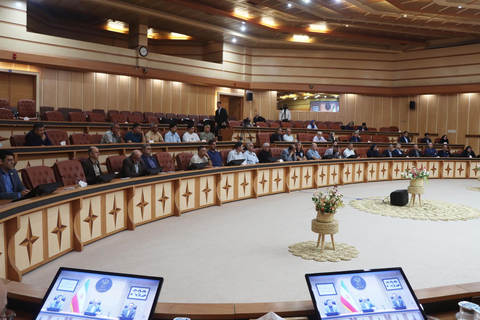 بازار رشت در آستانه بازگشایی/ بخشی از بازار سوخته رشت تا ۲ ماه دیگر آماده می‌شود
