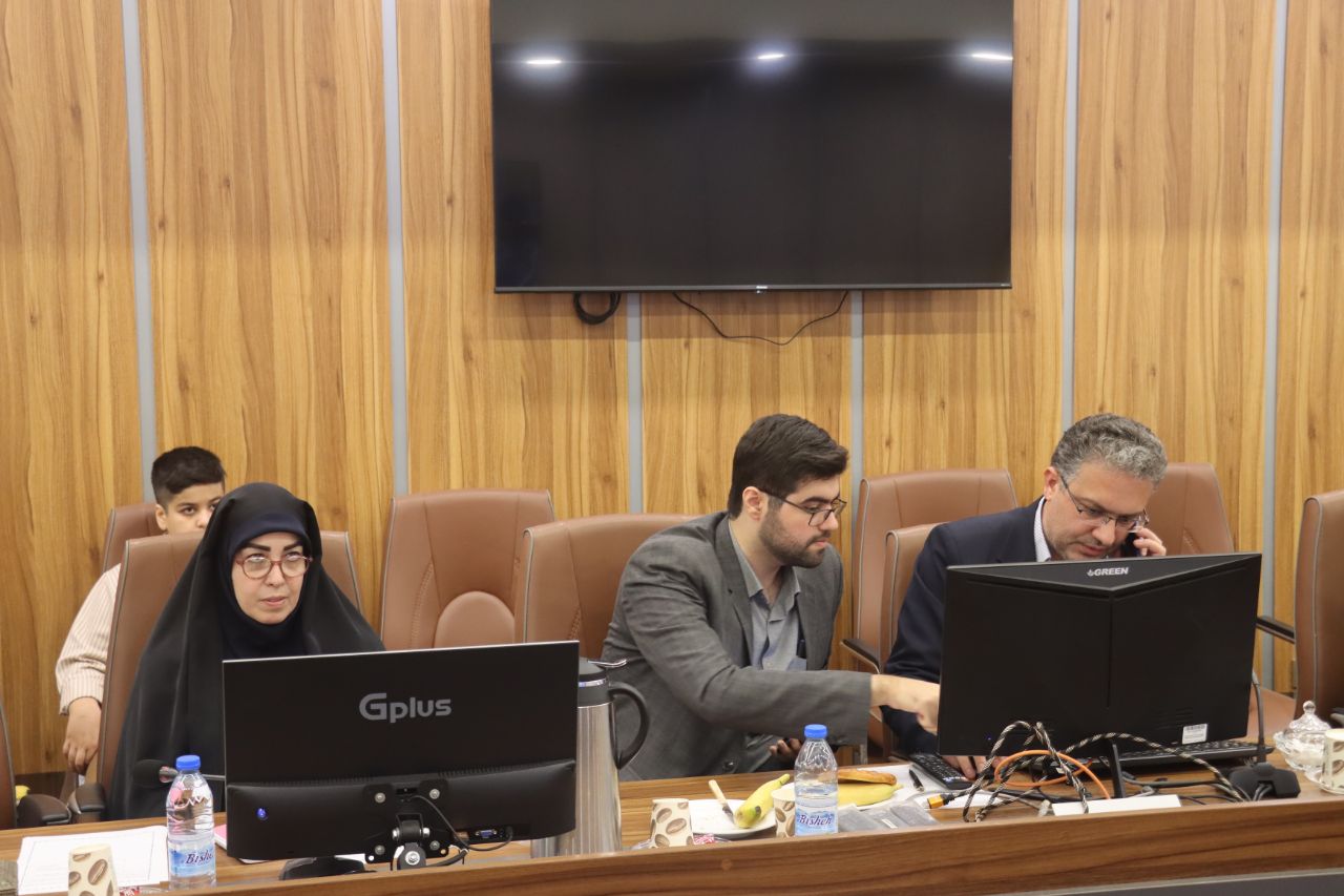 هیچ چالشی نباید ما را از آموزش نسل آینده غافل کند