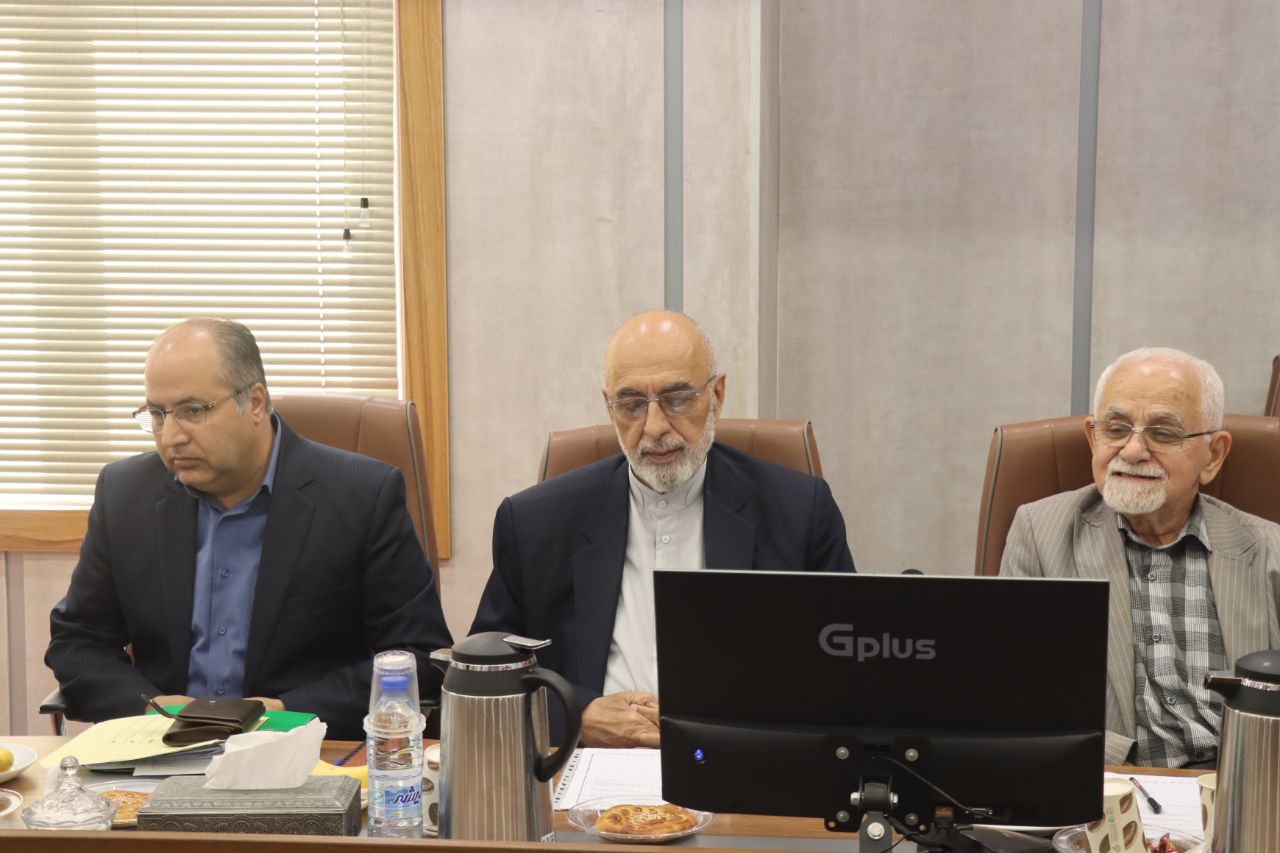 هیچ چالشی نباید ما را از آموزش نسل آینده غافل کند