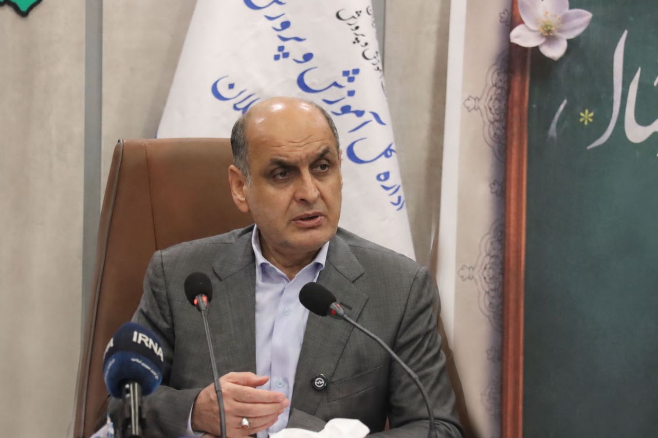 هیچ چالشی نباید ما را از آموزش نسل آینده غافل کند