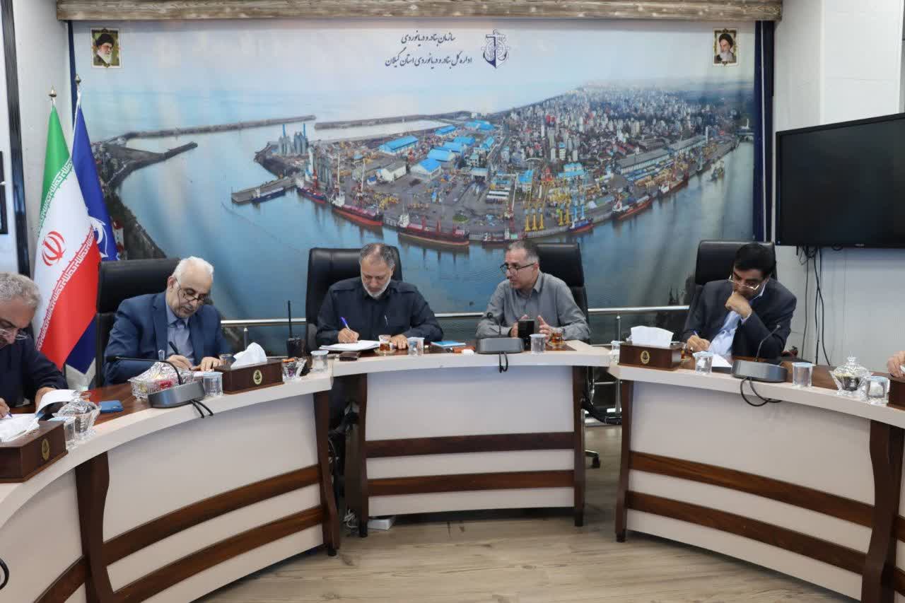 بازرس کل گیلان از بندر و گمرک انزلی بازدید کرد