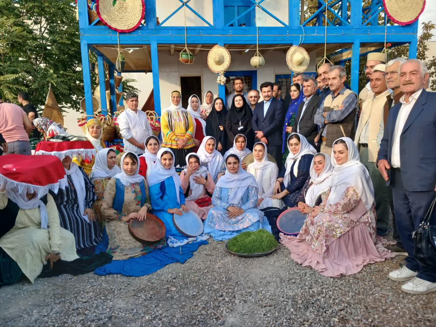 معاون رئیس‌جمهور مهمان غرفه توانمندی‌های روستایی گیلان شد+(تصاویر)