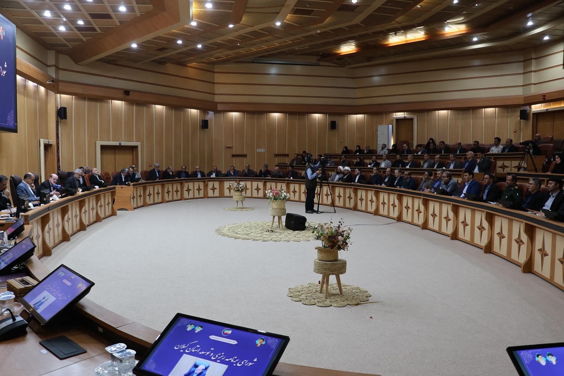 ۶۴۰۰ میلیارد تومان اعتبار استانی بین شهرستان‌های گیلان توزیع شد+(تصاویر)